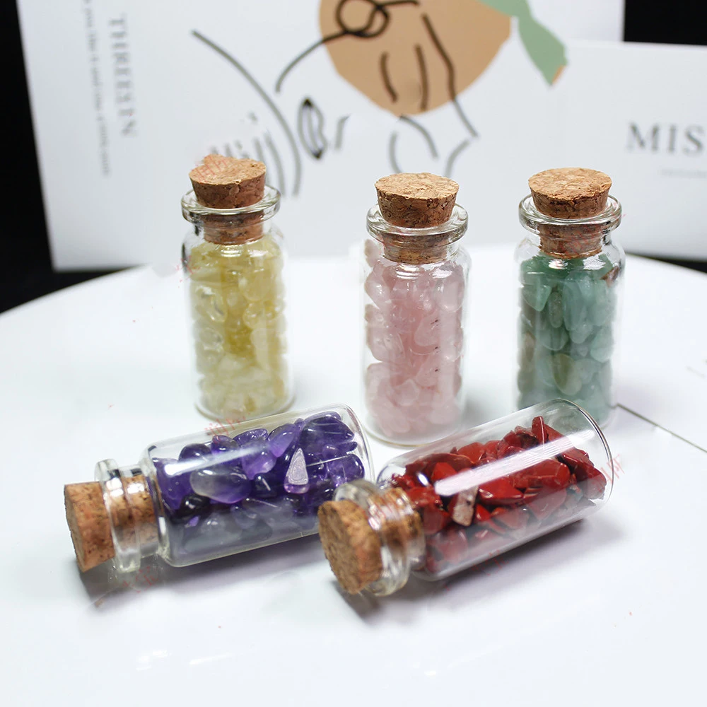 Деревянный фиксатор стеклянные бутылки заполненные нерегулярные натуральные