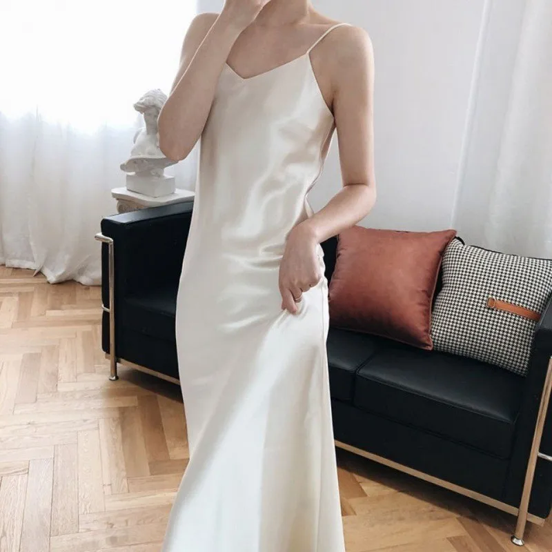 

2021 Summer Clubwear Shiny Woman Satin Sleeveless Spaghetti Strap White Champagne Black Sexy Elegant Beach Dress Vestidos