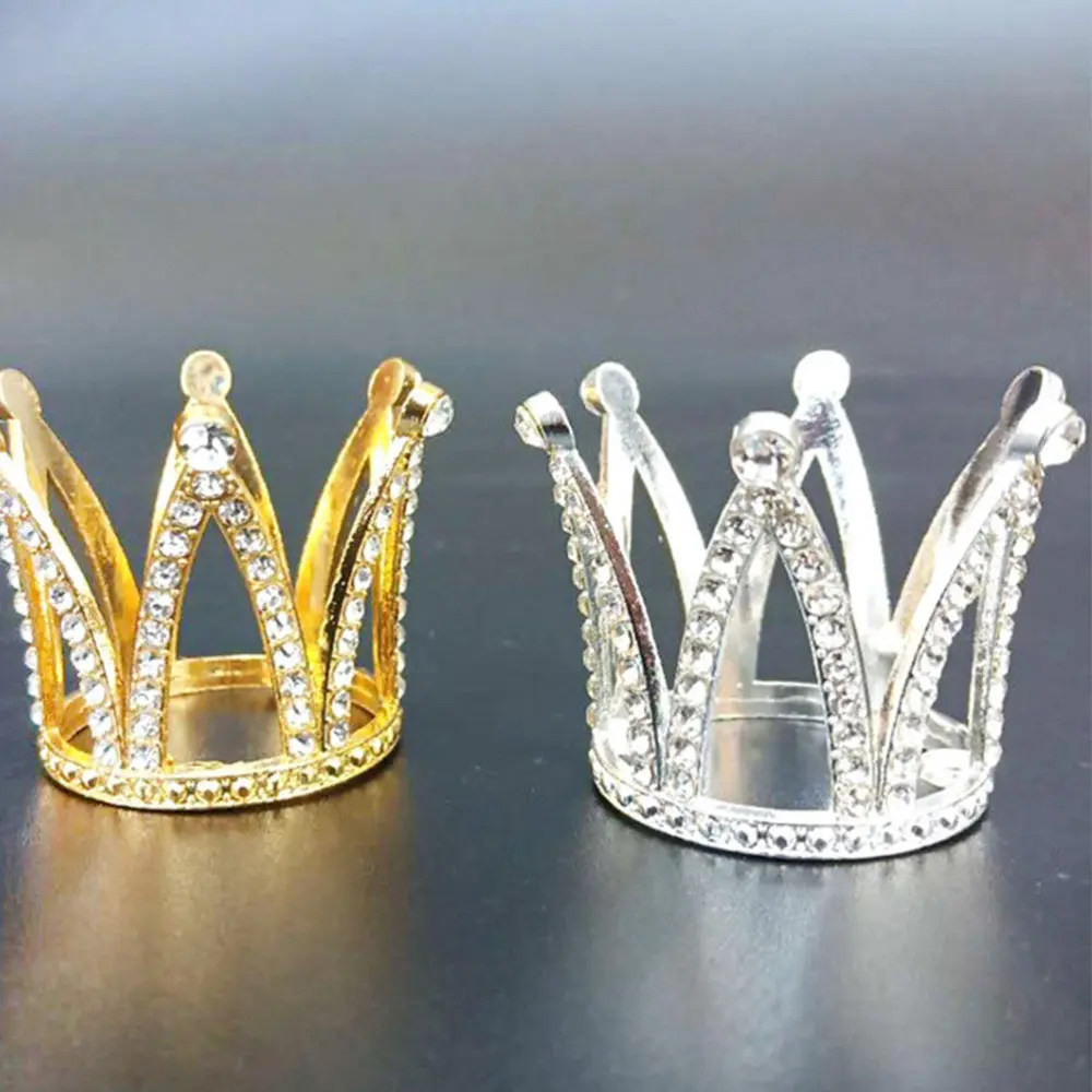 

4Pcs Crown Shaped Cake Toppers Decorative Children Crowns Birthday Props