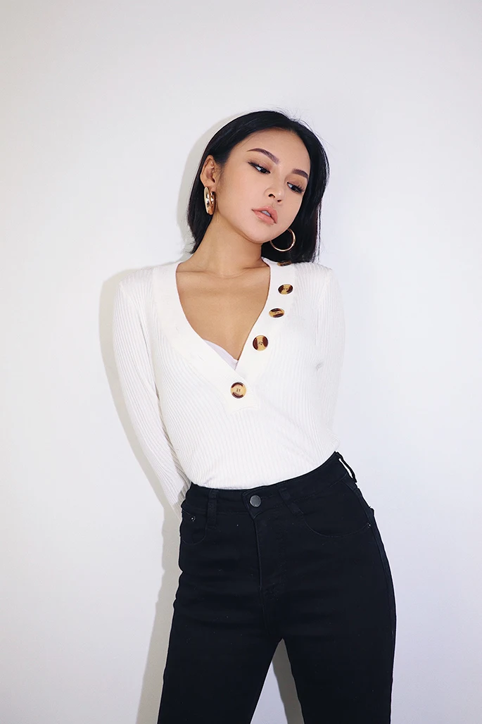 2019 new fashion casual women's clothing Sweater Top Autumn V-neck Long Sleeve Tight-fitting Turtleneck Buttons Solid Color Knit | Женская