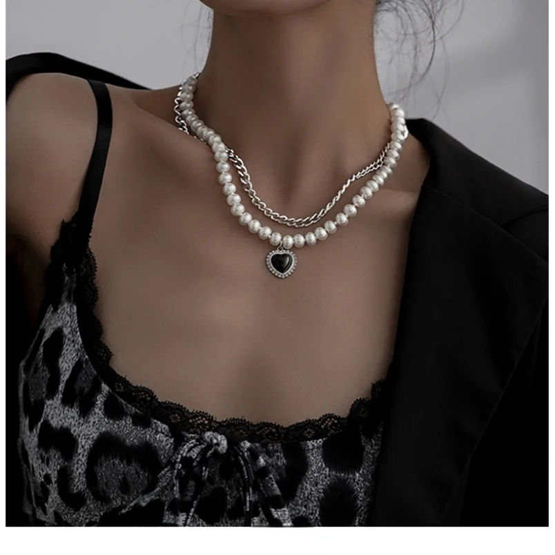 

Double-layer Pearl Chain Necklace Female Ins Sweet Cool Hip-hop Clavicle Chain Black Love Pendant Niche Design Trend Gothic
