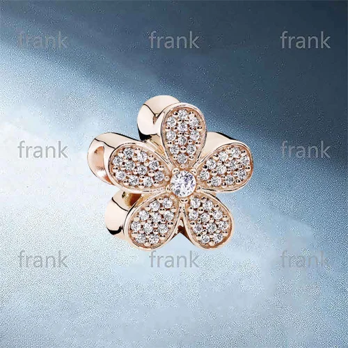 

781480CZ Dazzling Daisy Charm