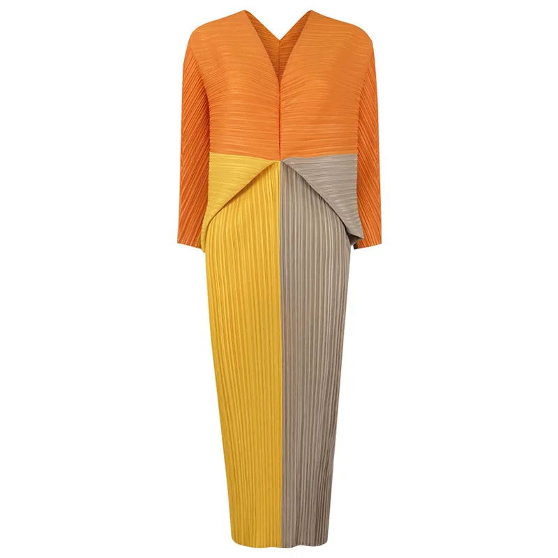 

2020 spring summer bat long sleeve dress casual V-neck pleated contrast dress