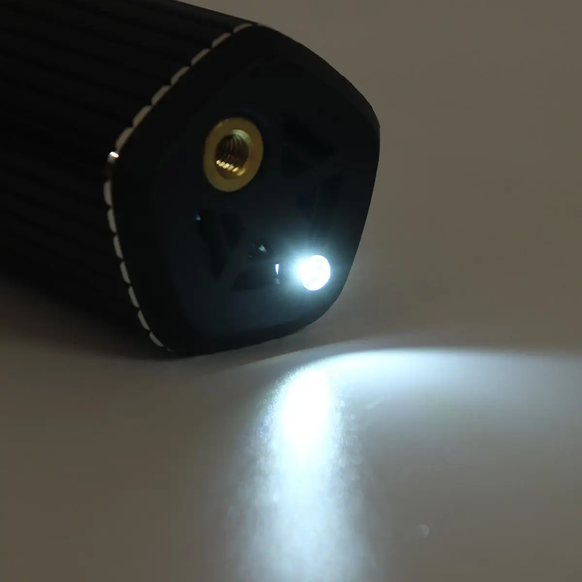 

Car Electrical Inflatable Pump Air Pump Mini Portable Wireless Tire Inflator Pump for Car Motorcycle Bicycle Ball Swimming ring