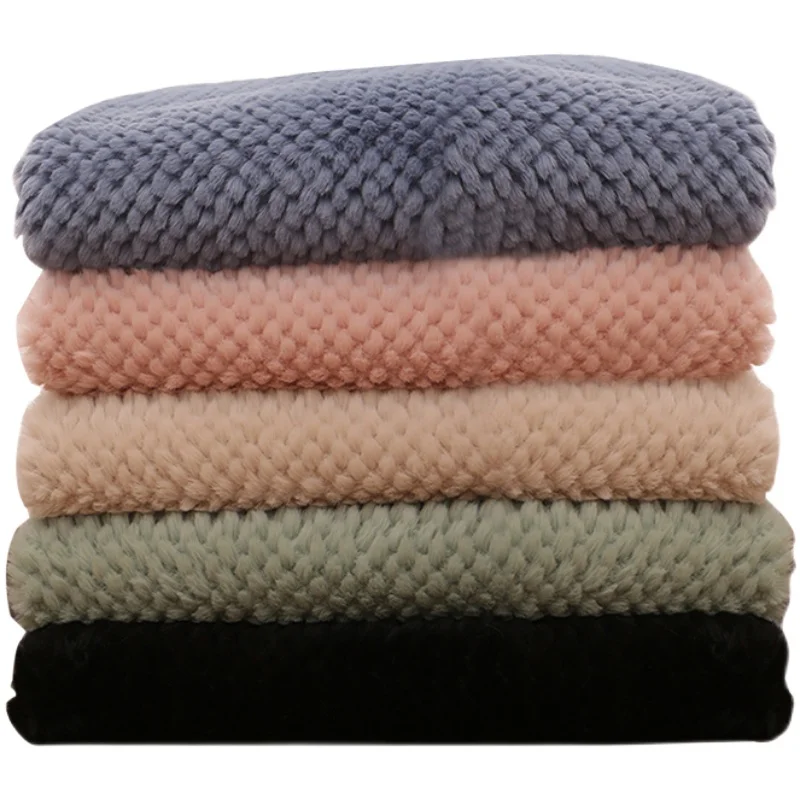 

Thickened Clothing Thermal Fabric with Pineapple Grid Texture Imitating Rex Rabbit Hair.
