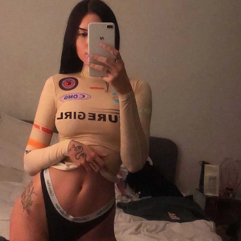 

2021 Ladies Harajuku Letter Print Loong Sleeve Tops Summer Women Fashion Turtlenck Casual T-Shirt Slim Elastic Sweatshirt Women