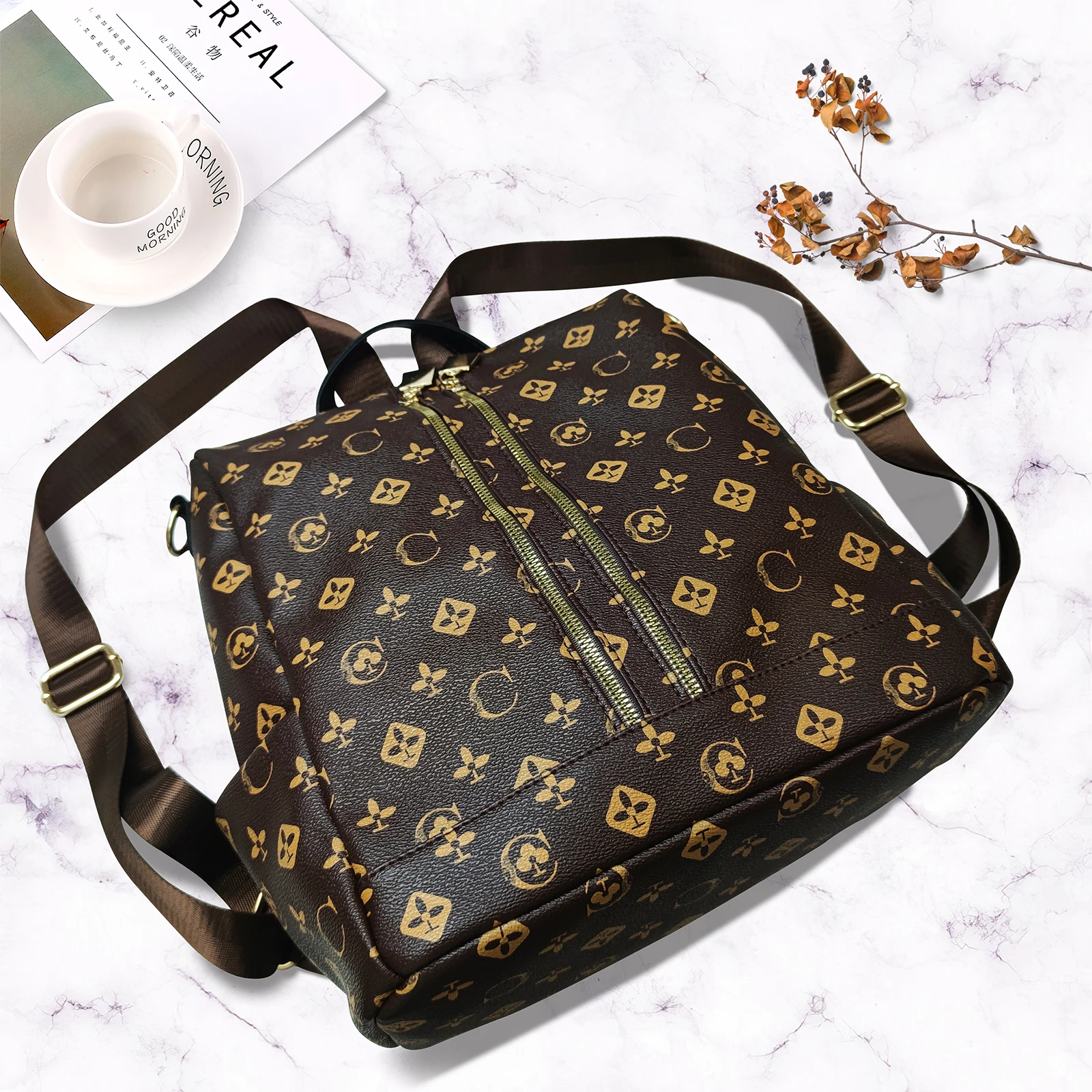 

Vintage Women Luxury Brand Design Backpack Tourist Monogram Anti-theft Pack Bag Big Capacity Bags for Girl with Letter Printing