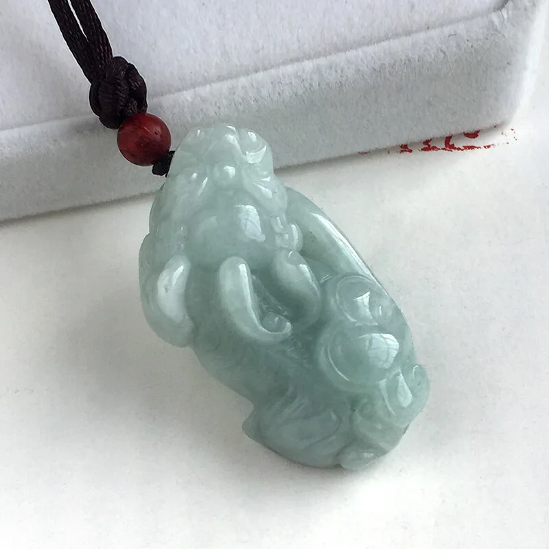 Подвеска с изображением драгоценных войск из Бирмы драгоценный камень