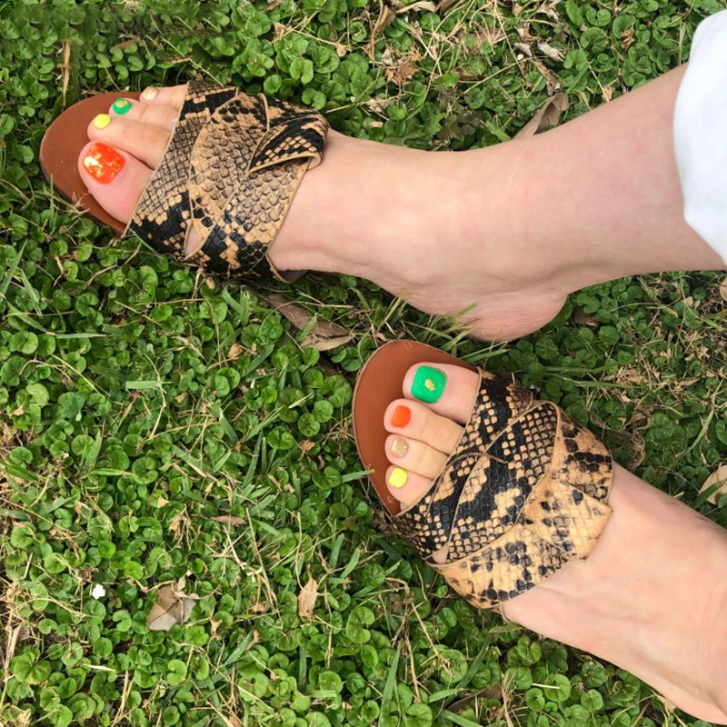 

Summer new style Muller lazy knitting cross decoration one-line beach women's sandals women's open-toed sandals outdoor leisure