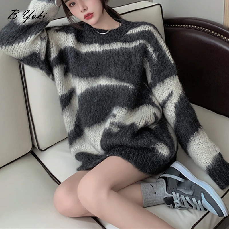 

Blessyuki 2021 Oversized Stripe Contrast Knitted Pullovers Sweater Women Autumn Winter New 0-neck Long Sleeve Korean Lazy Jumper