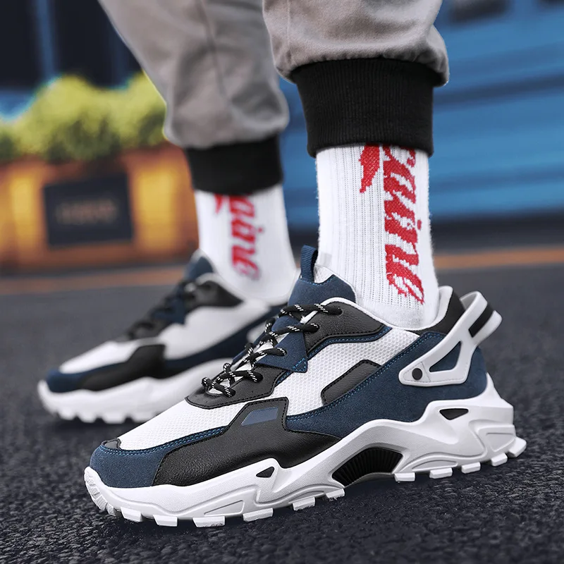 Мужская обувь на очень высокой толстой подошве весна-лето 2020 новый стиль