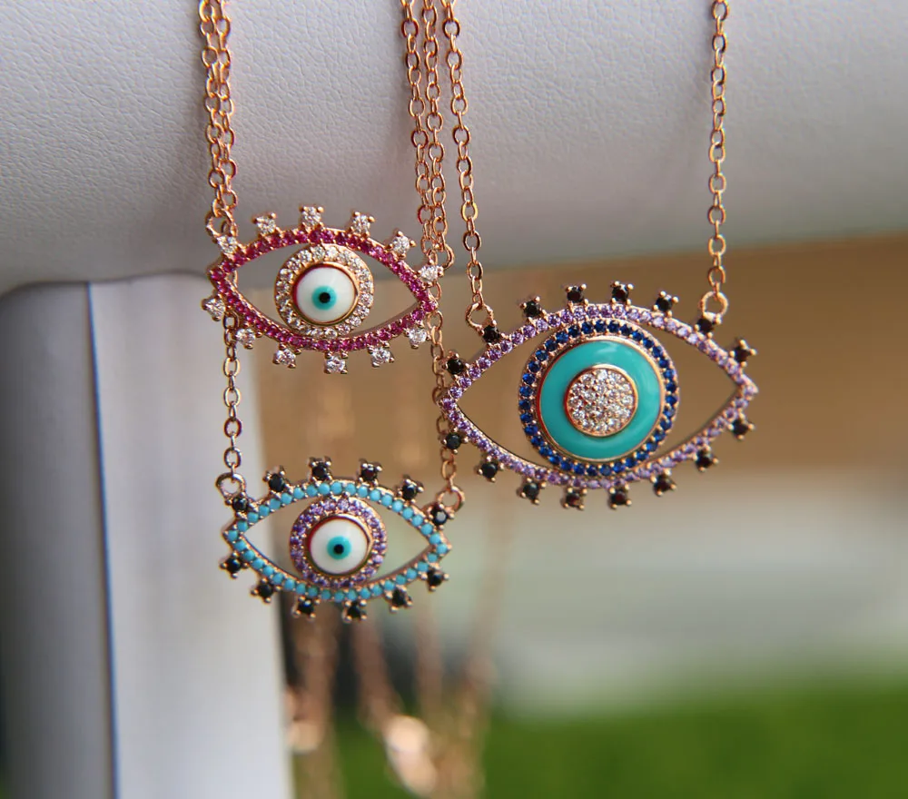 Цепочка-чокер Женская бирюзовая под розовое золото с синими и красными камнями