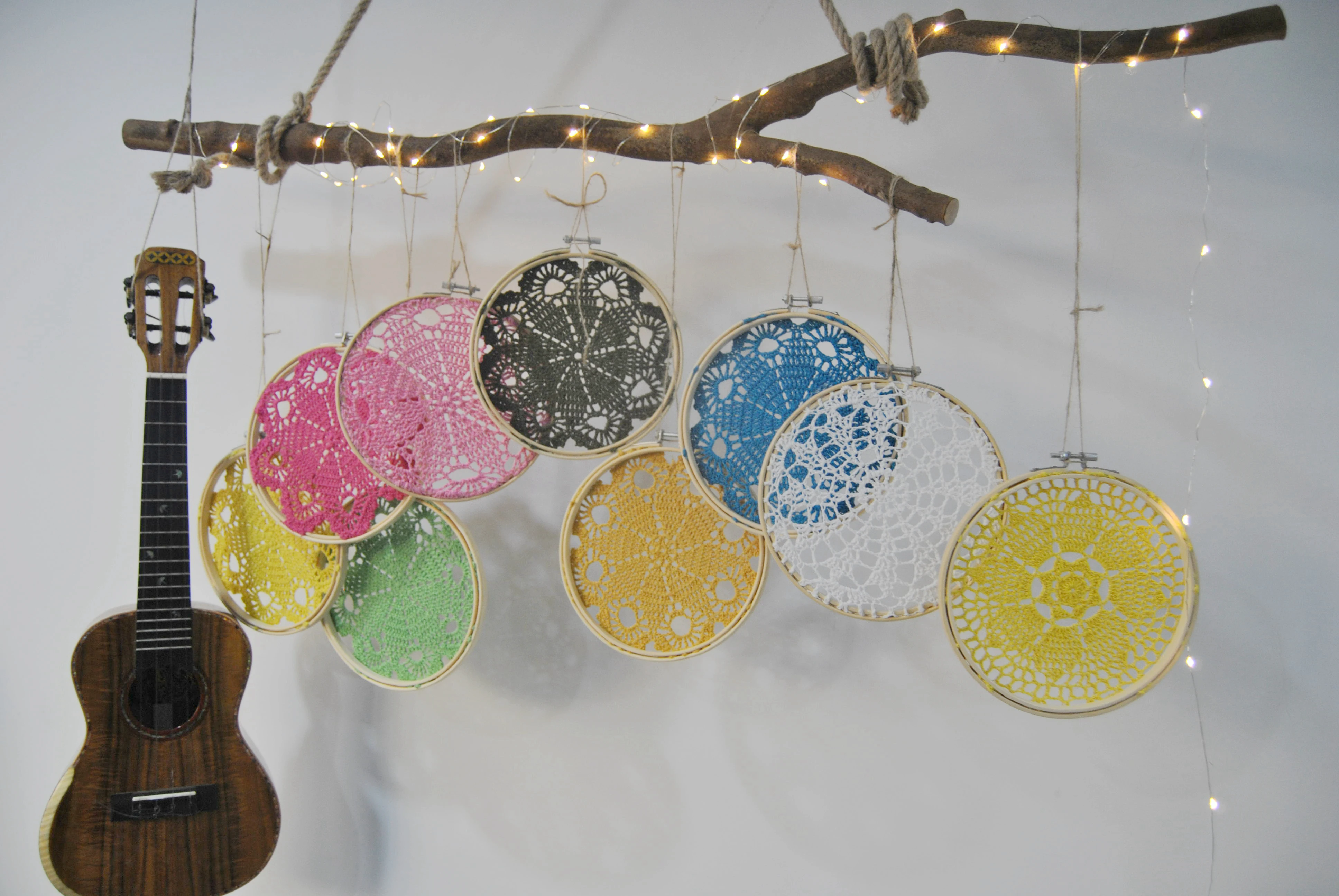 

Nordic handmade macrame dreamcatcher Woven knitted wall hanging tapsey Room decoration Farmhouse decor No.B021 diameter 18cm