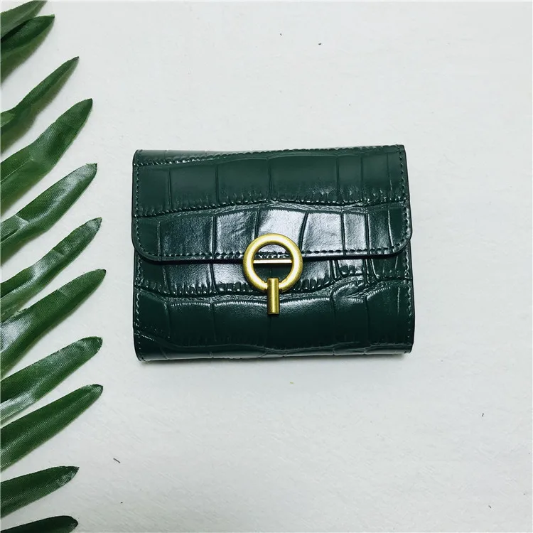 

Новый кожаный маленький кошелек, женский, короткий, модный, с крокодиловым узором, маленький, ультратонкий, складной, для мелочи