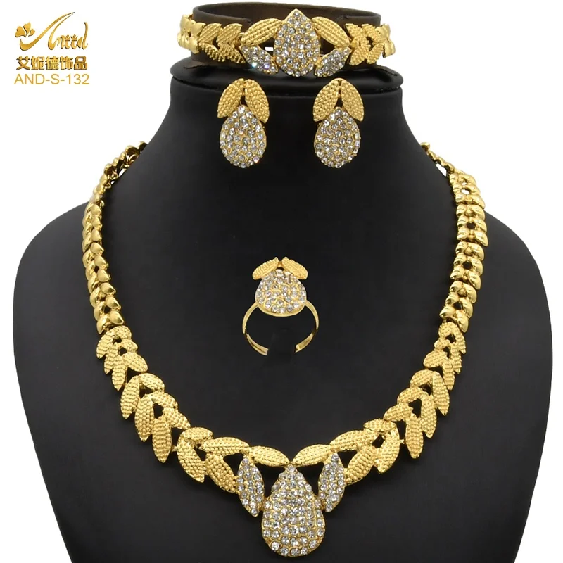 

Jewelery Set Womens African Bridal Indian Big Bridal Wedding Virgin Mary Copper Necklace Bracelets Hawaiian Pendant 24K