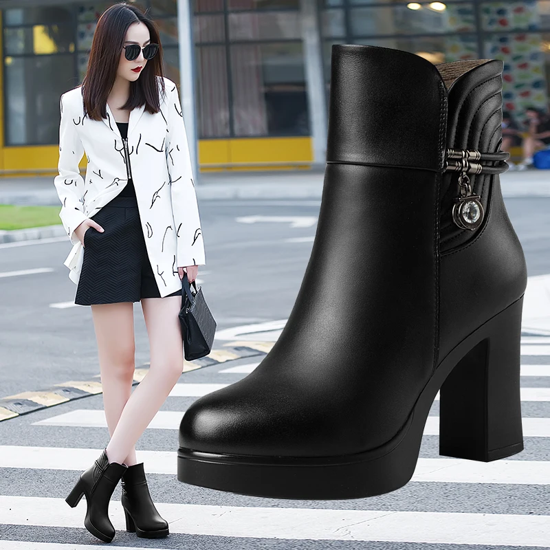 Женские ботильоны из мягкой кожи GKTINOO черные ботинки на высоком каблуке теплая