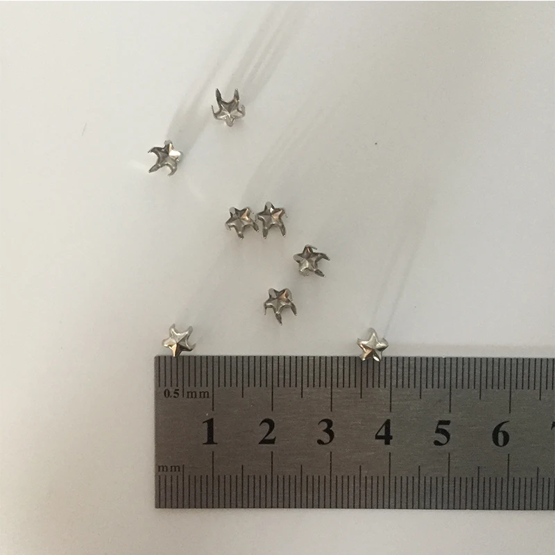 Оптовая продажа 200 шт. кукольных обуви материал для украшения одежды бронза