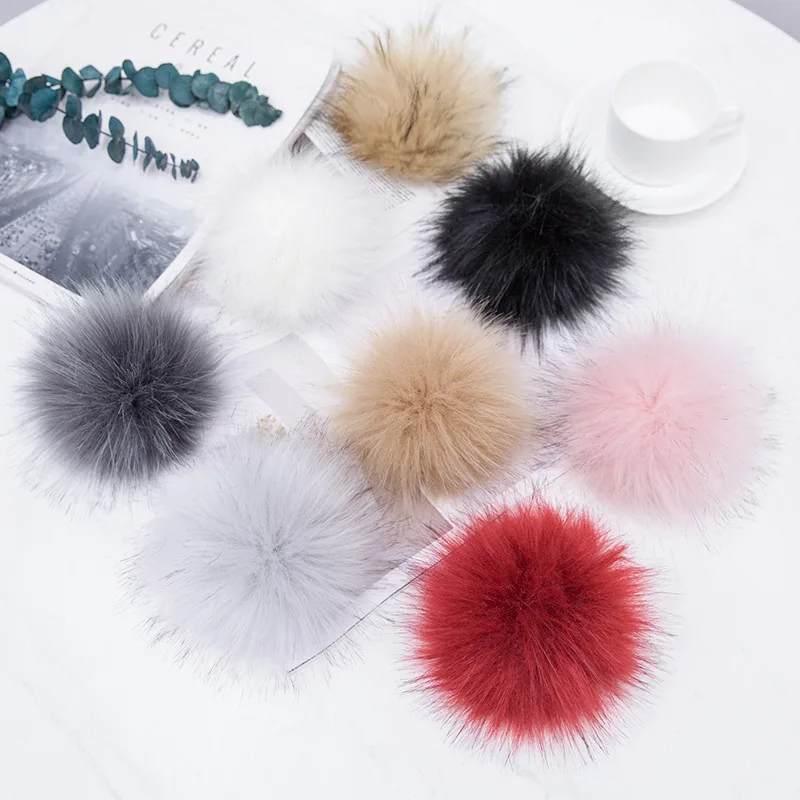 

12pcs/lot 10cm Handmade DIY Artificial Raccoon Ball False Hairball Hat Ball Pom Pom Wholesale Cap Faux Fox Fur PomPom TWF020