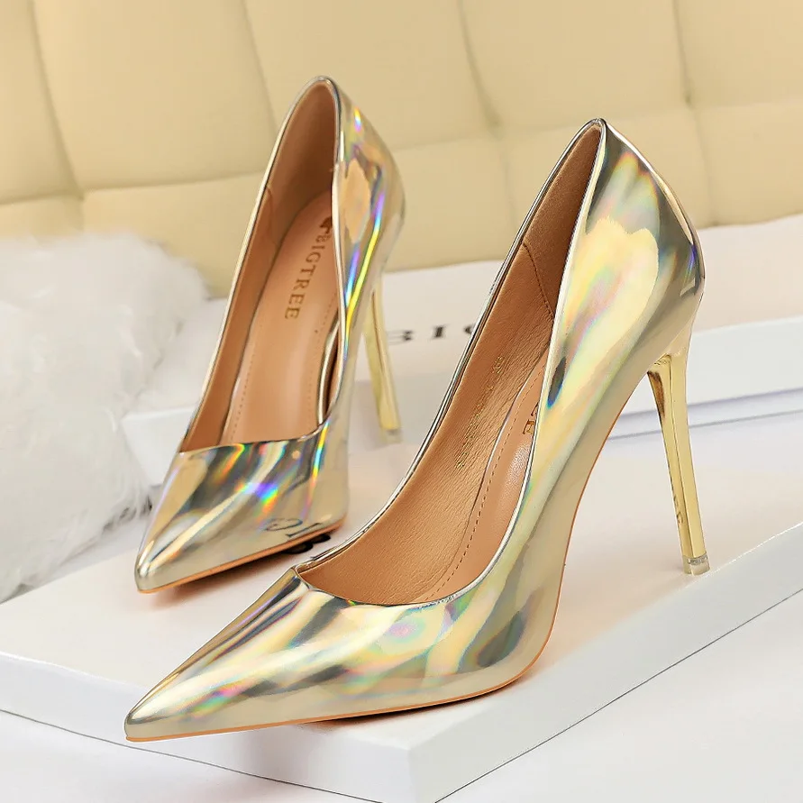 

SIZE 34-43 High Heels Patent Leather Women Pumps Sexy Wedding Shoes Extreme High Heels Women Shoes Silver Stiletto 1829-2