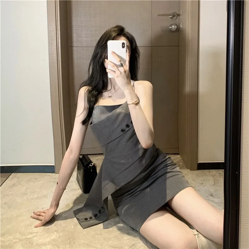 

GOOHOJIO 2020 Summer Fashionable Solid Color Sling Dresses Women Sexy V-neck Slim Dress Sleeveless Backless Mini Dress Women