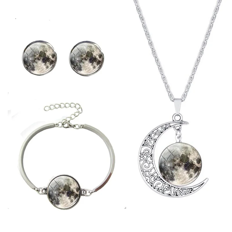 

Charming Nebula Full Moon Space Moon Pendant ,Astronomy Geek Jewelry,Moon Space Jewelry Set Galaxy Earrings Bracelet Necklace