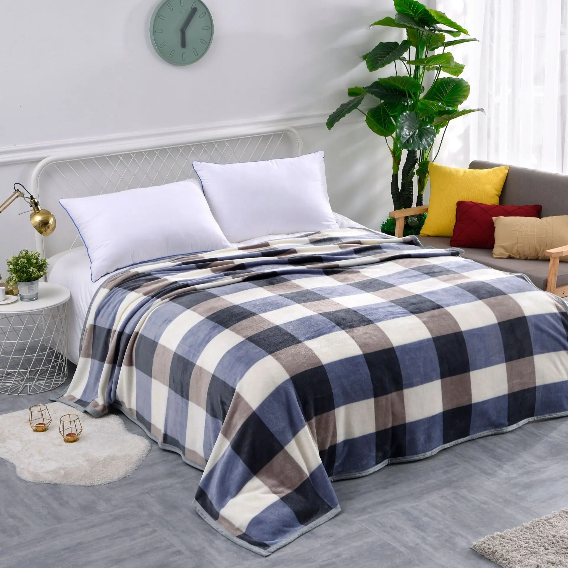 

CN(Origin) 100% Polyester Cartoon Fleece Weighted Soft Plush Throw Fluffy Flannel Blanket For Beds