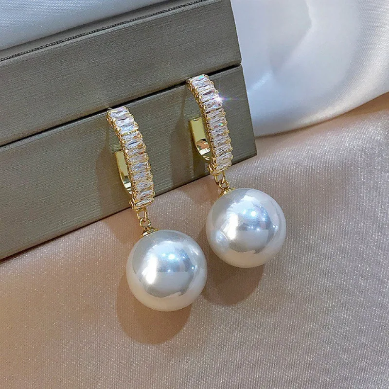 

S925 Silver Needle Fashion Pearl Dangle Earrings Simple Temperament Zircon Hypoallergenic Drop Earrings Party Jewelry for Women