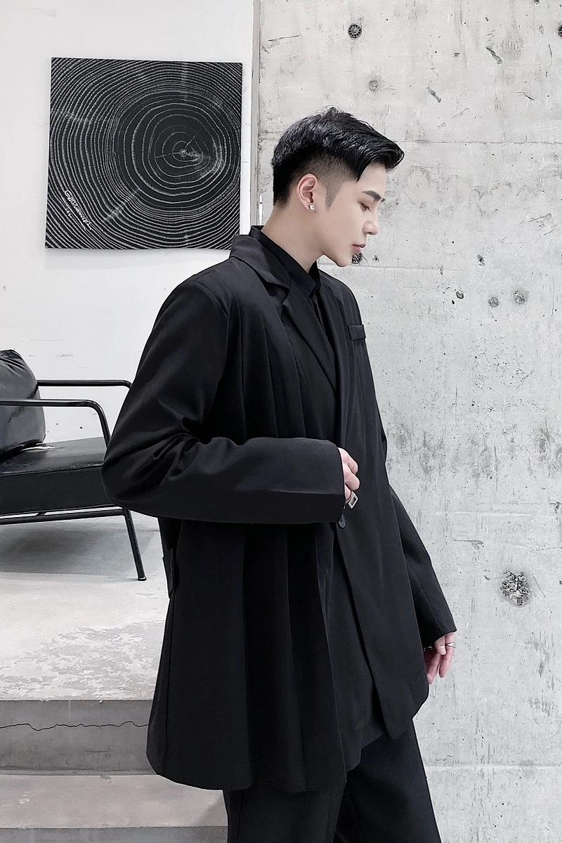 

Male Harajuku Streetwear Vintage Fashion Show Dress Suit Coat Outerwear Men Pleated Lace-up Casual Loose Suit Blazers Jacket