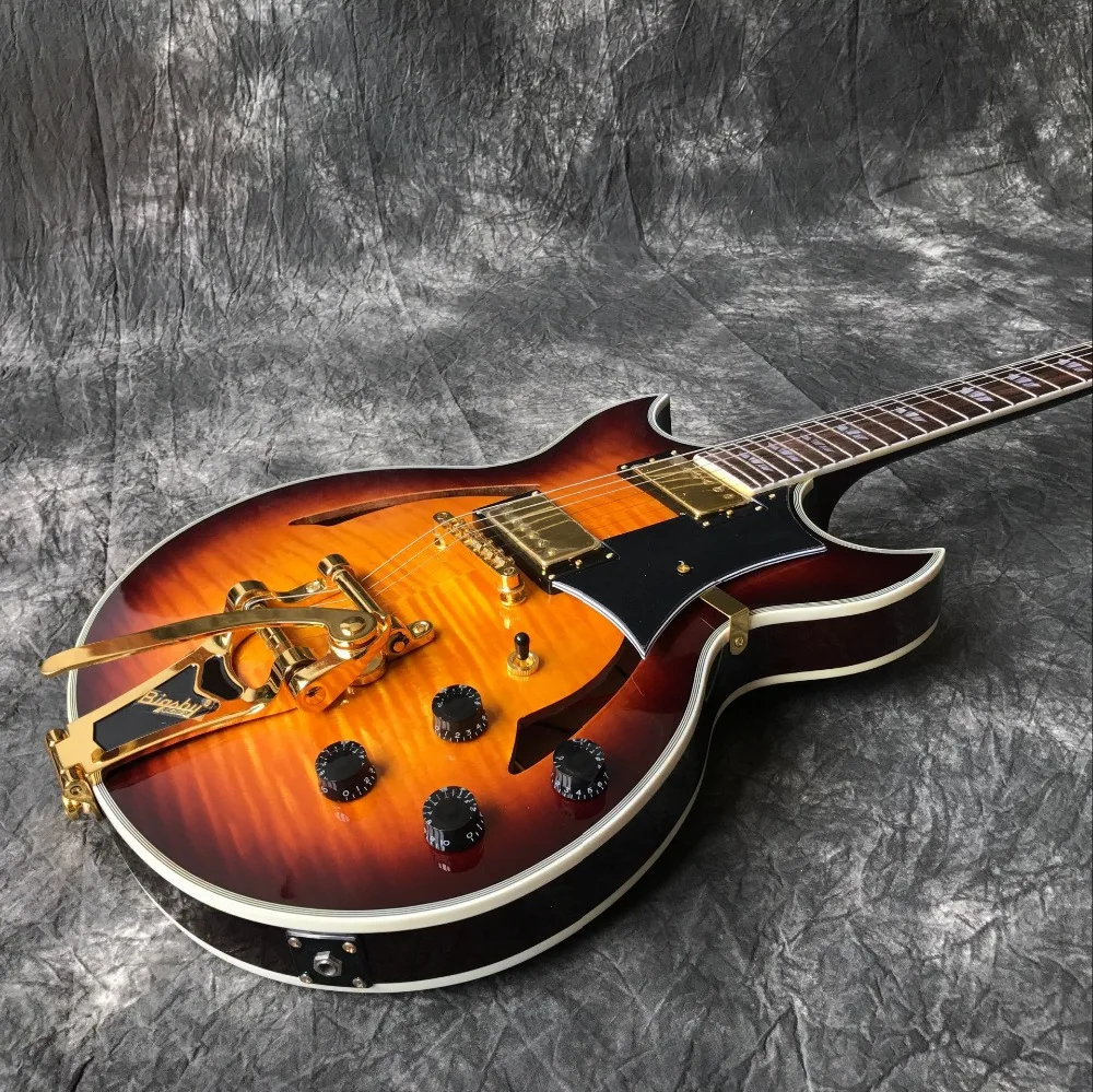 

custom shop. hollow body jazz Electric Guitar 6 Strings. double Tiger Flame Sunburst guitarra and Gold hardware .vibrato system