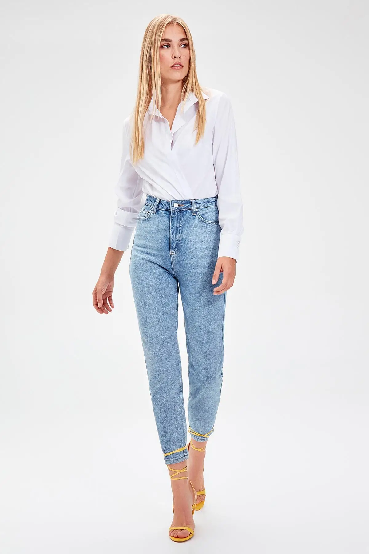 Trendyol джинсы цвета индиго с эффектом потертости и высокой полноты TWOAW20JE0039| |