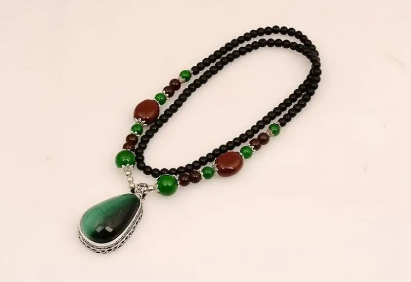 Классическое женское ожерелье с кулоном в стиле ретро зеленым камнем кошачий