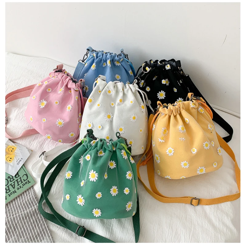 

Women Daisy Pattern Crossbody Bag Fashion Shoulder Bag Ladies Stylish Bucket Bag Phone Storage Pouch