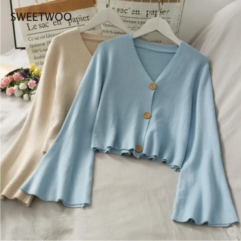 

2021 Autumn Knitted Cardigan Women Button Up Sweater Tops Female Cardigans Long Flare Sleeve Women Coats Ladies Outerwear