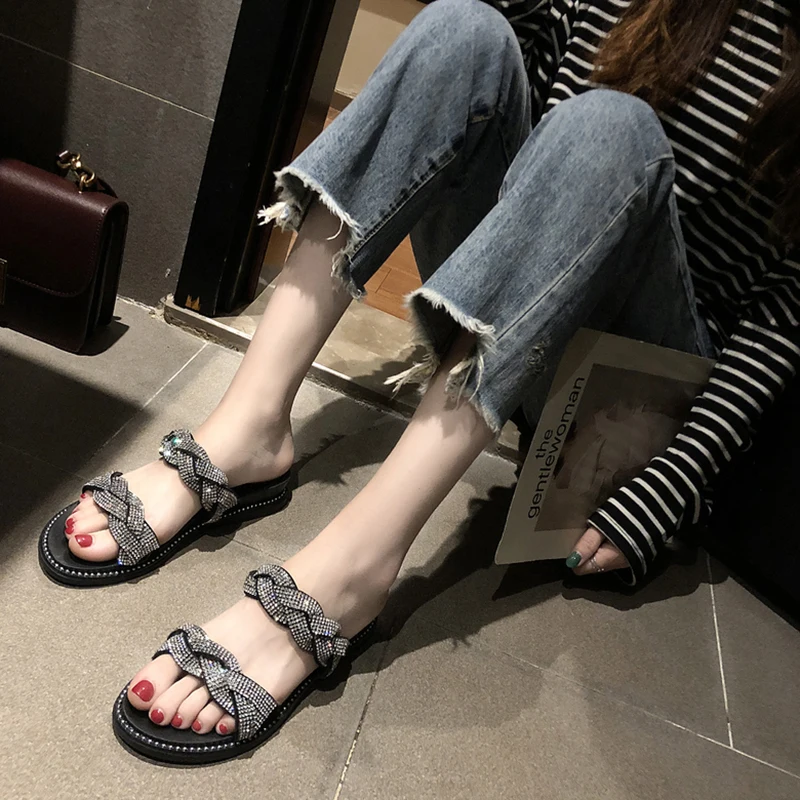 

Flat Shoes Female Glitter Slides Slippers Women Summer Platform Pantofle Loafers On A Wedge Med Jelly 2021 Rubber Crystal PU