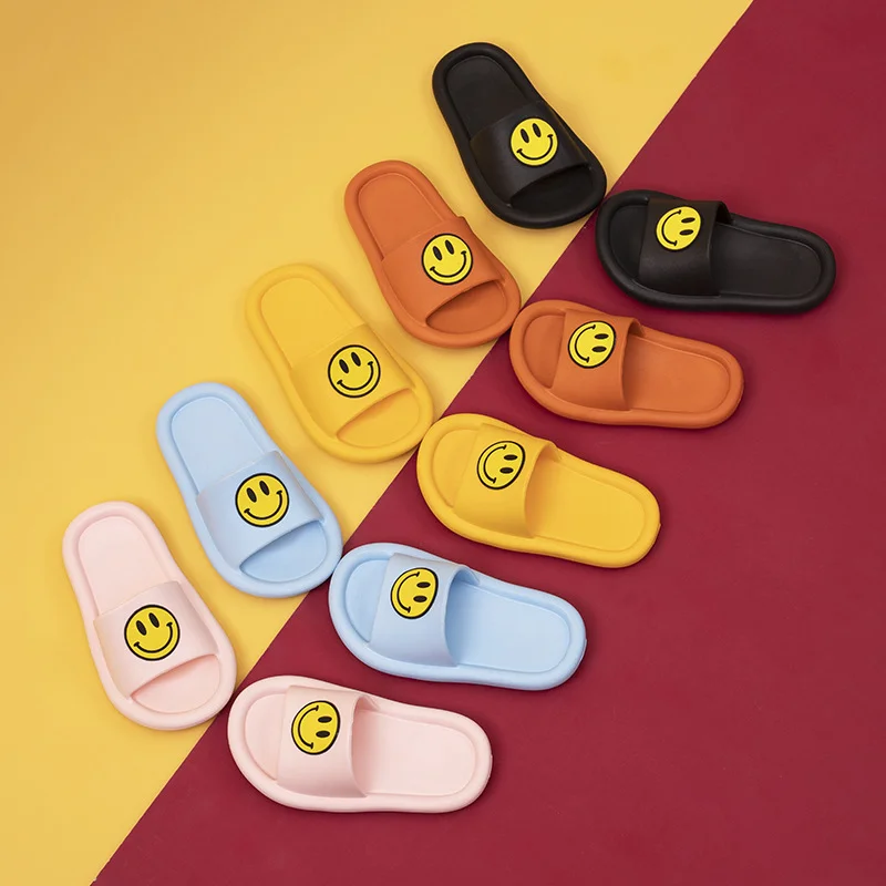 

Summer EVA Smile Face Cute women's House Shoes Girls Boys Sandals Cartoon Anit-slip Soft-soled Beach Slides Kids Slipper