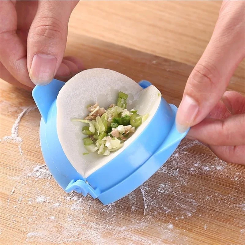 2021 Dumpling Artifact Portable Plastic Jiaozi Maker Device Easy DIY Dumpling Mold Kitchen Appliances Cookware