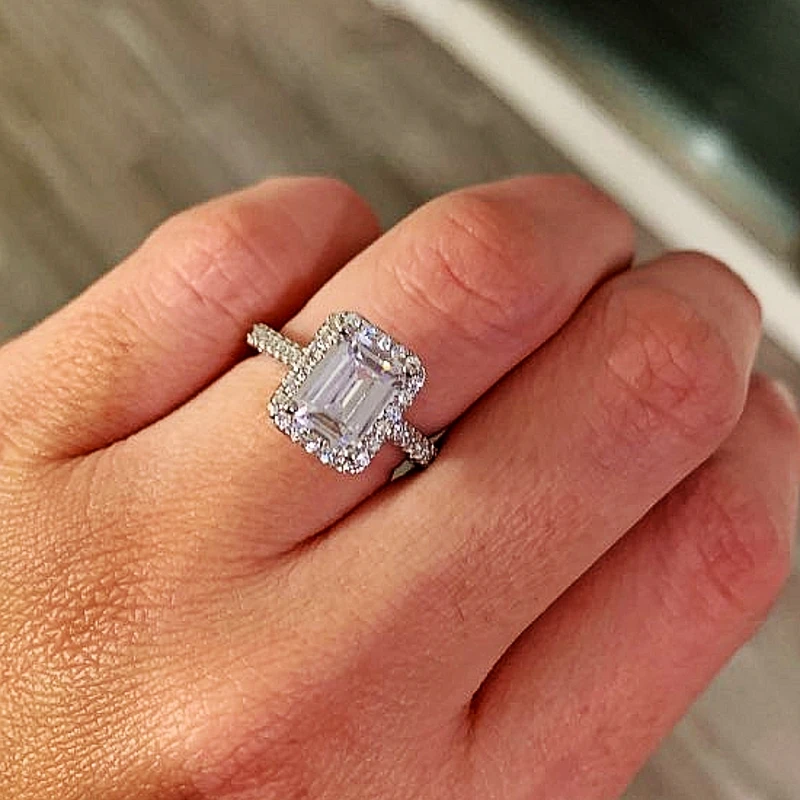 Женский комплект украшений из сережек и ожерелья серебра 925 пробы с круглыми