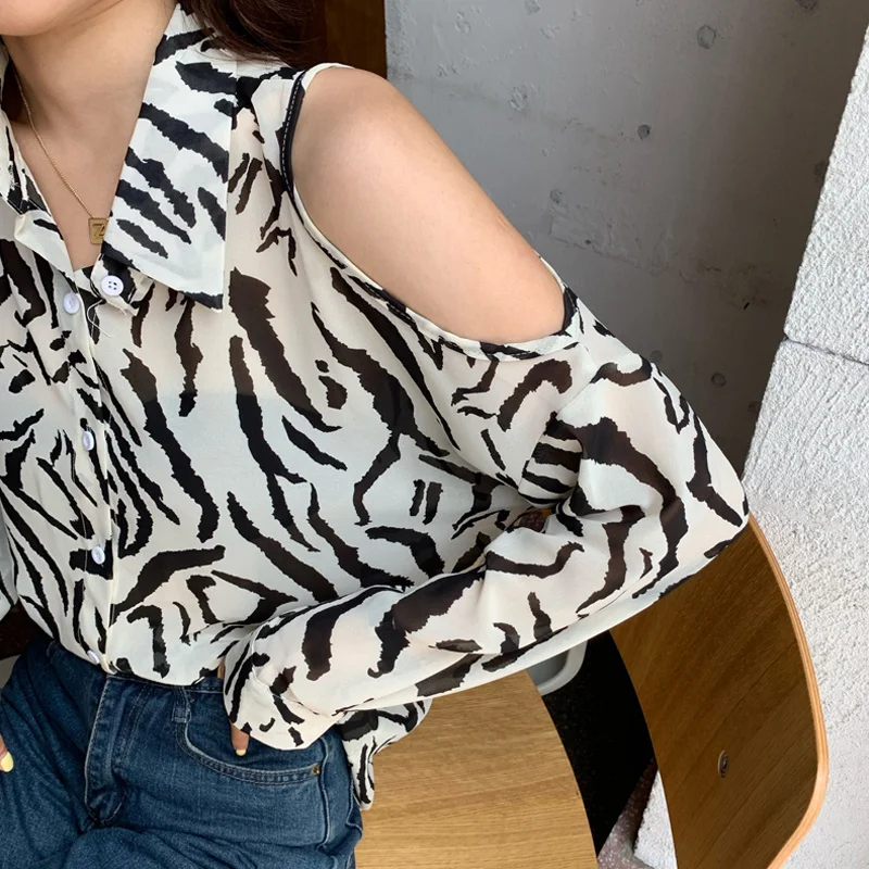 

GOOHOJIO 2020 New Fashion Zebra Pattern Autumn Womens Blouses Casual Chic Long Sleeve Shirt Women Loose Plus Size Clothes Woman