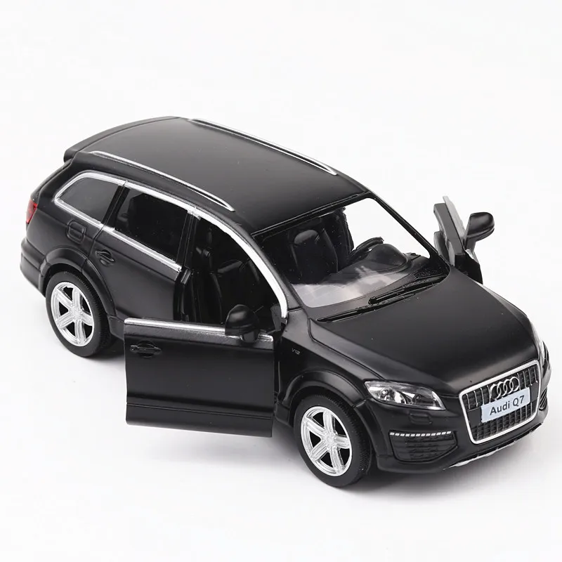 1:36 Audi Q7 Luxury Large SUV Alloy Car Model Christmas Gifts Simulation Exquisite Diecast Toy Vehicles Kid's Toys A12 | Игрушки и