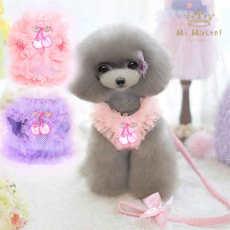 Pet leash chest straps lovely lace chest dog rope back out cartoon air safety