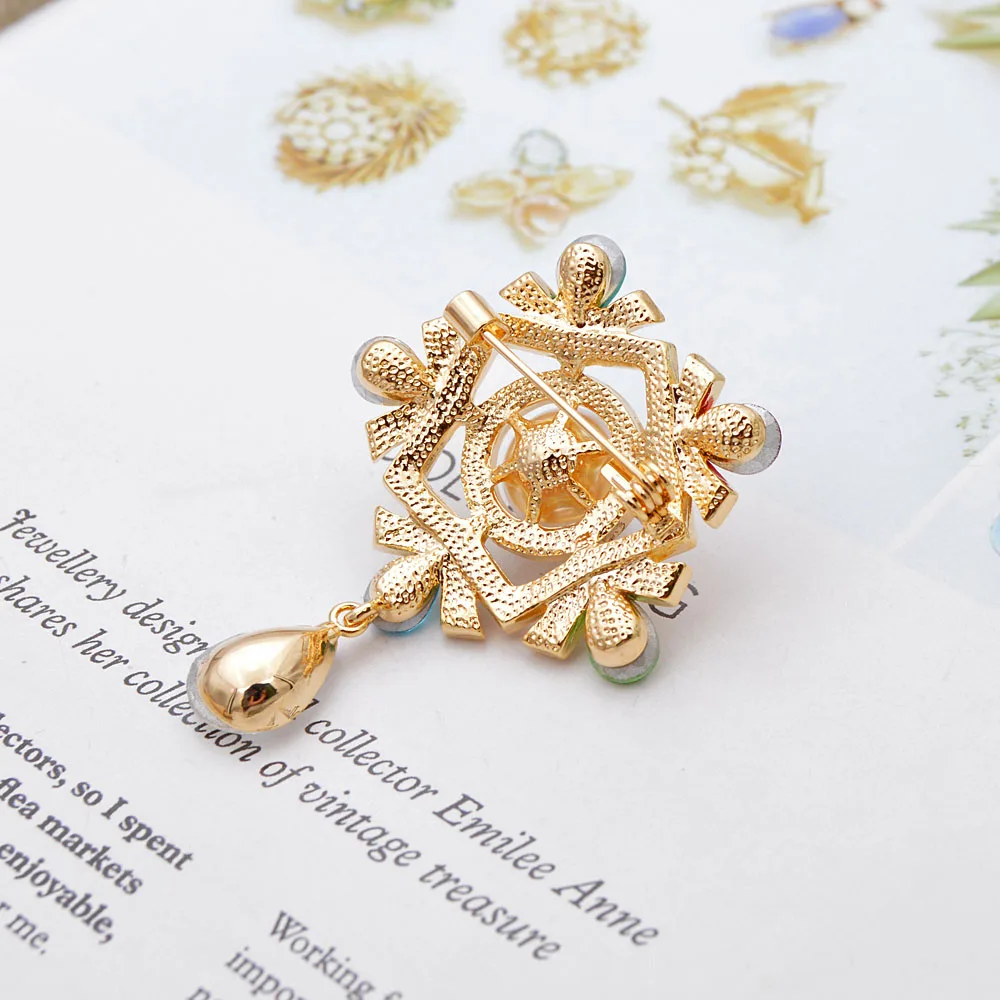 

YoungTulip Rhinestone Pearl Water Drop shape Brooch Fashion Brooches For Women New Deisgn popular Wedding Bouquet Pin coat pins