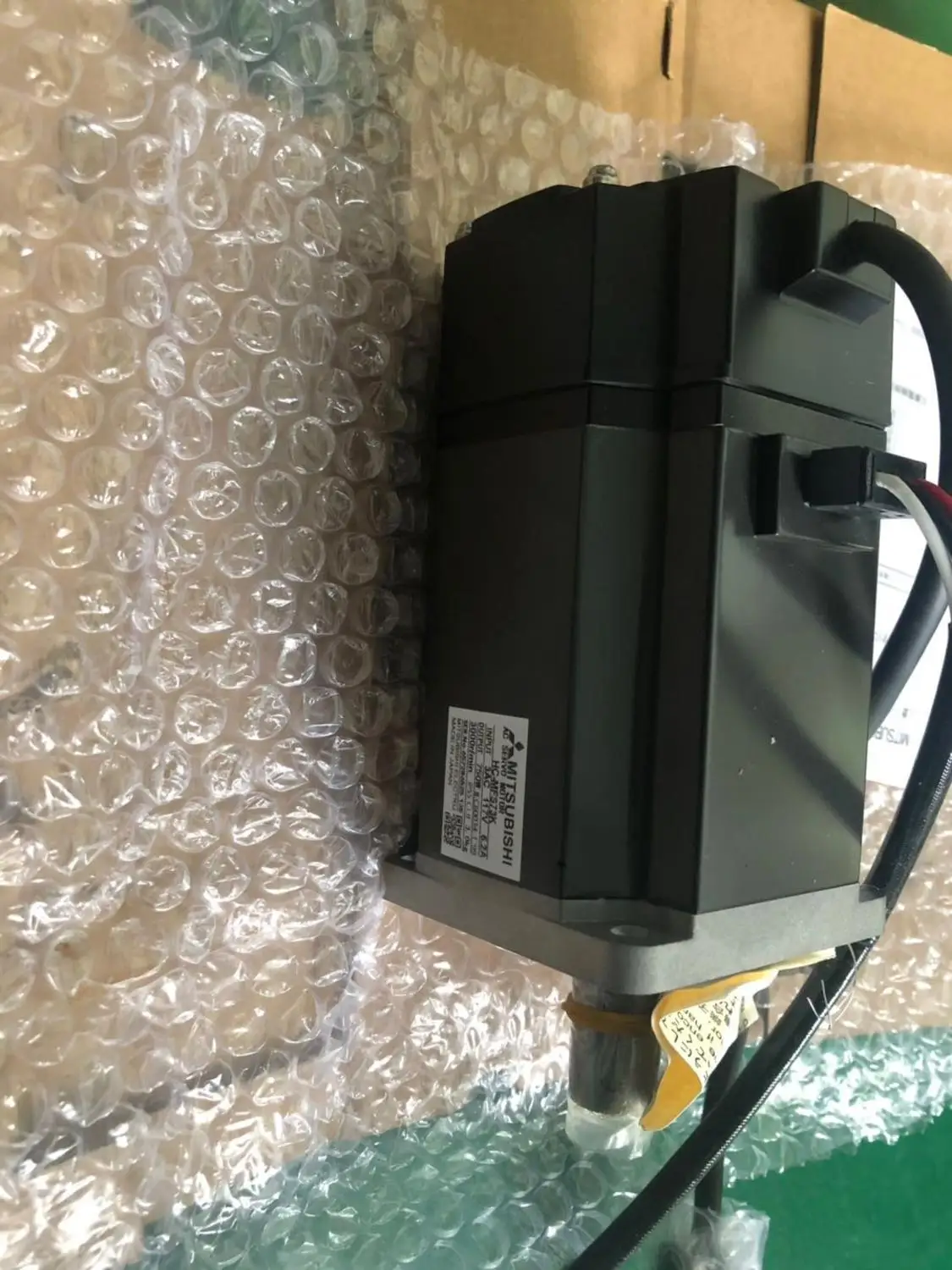 

HC-MFS73usado uno, servomotor, buen funcionamiento
