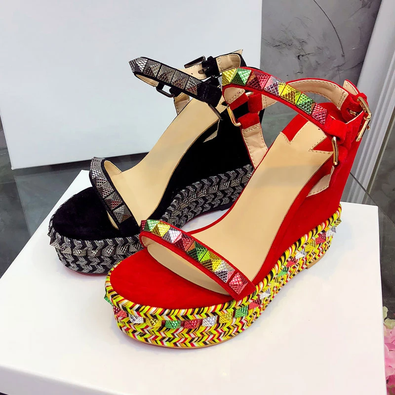 Сандалии женские на высокой танкетке плетеные соломенные босоножки средней