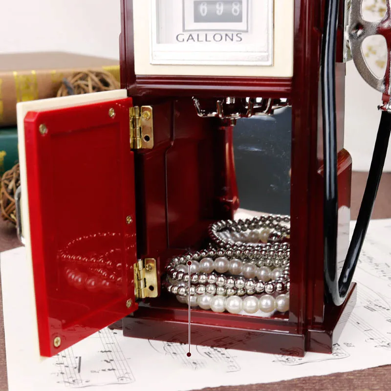 

1PC Retro Music Box Simulation Gas Station Design Music Box Plastic Hand Crank Home Bar Restaurant Decor Great Gift for Birthday