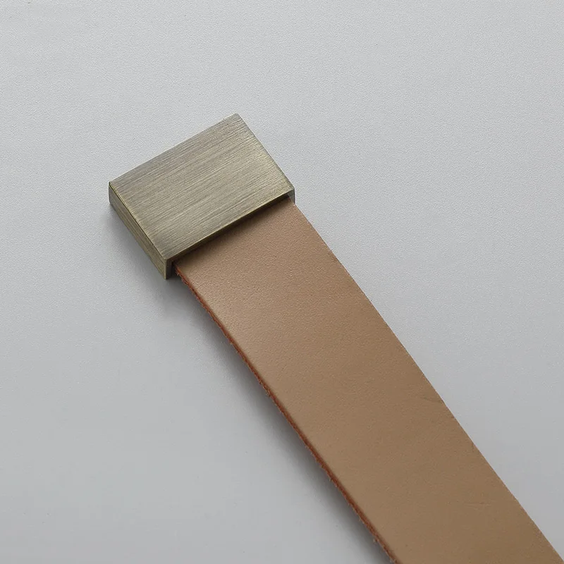 Beige Bronze polish Дверная ручка для шкафа из мягкой коровьей кожи, дверная ручка для ящика комода, мебельная фурнитура, кожаная ручка - Цвет: Beige Bronze polish
