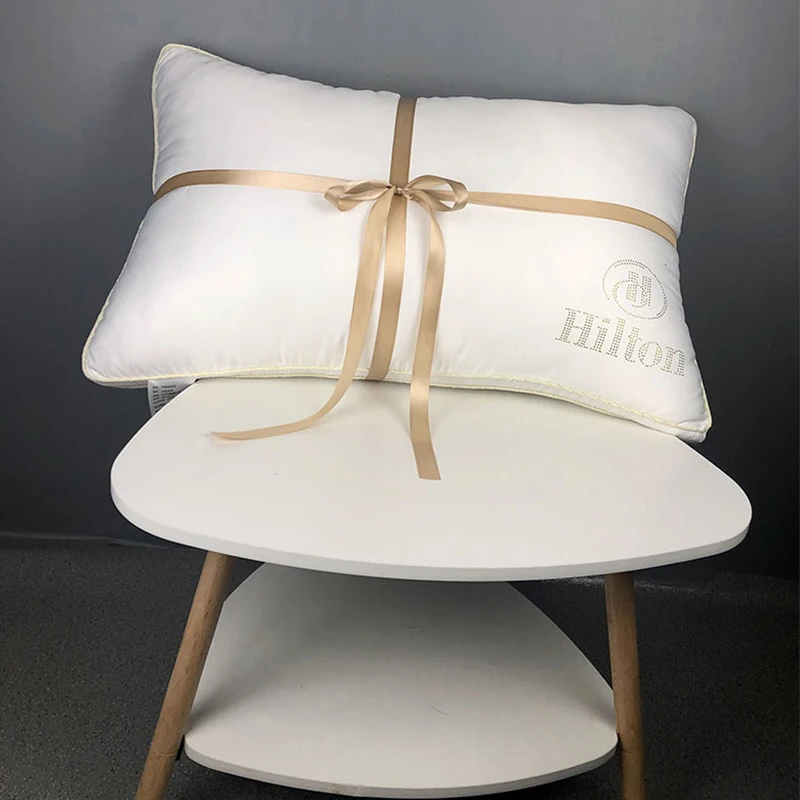 Светильник класса люкс Однотонная одежда вниз шелковая подушка с сумкой