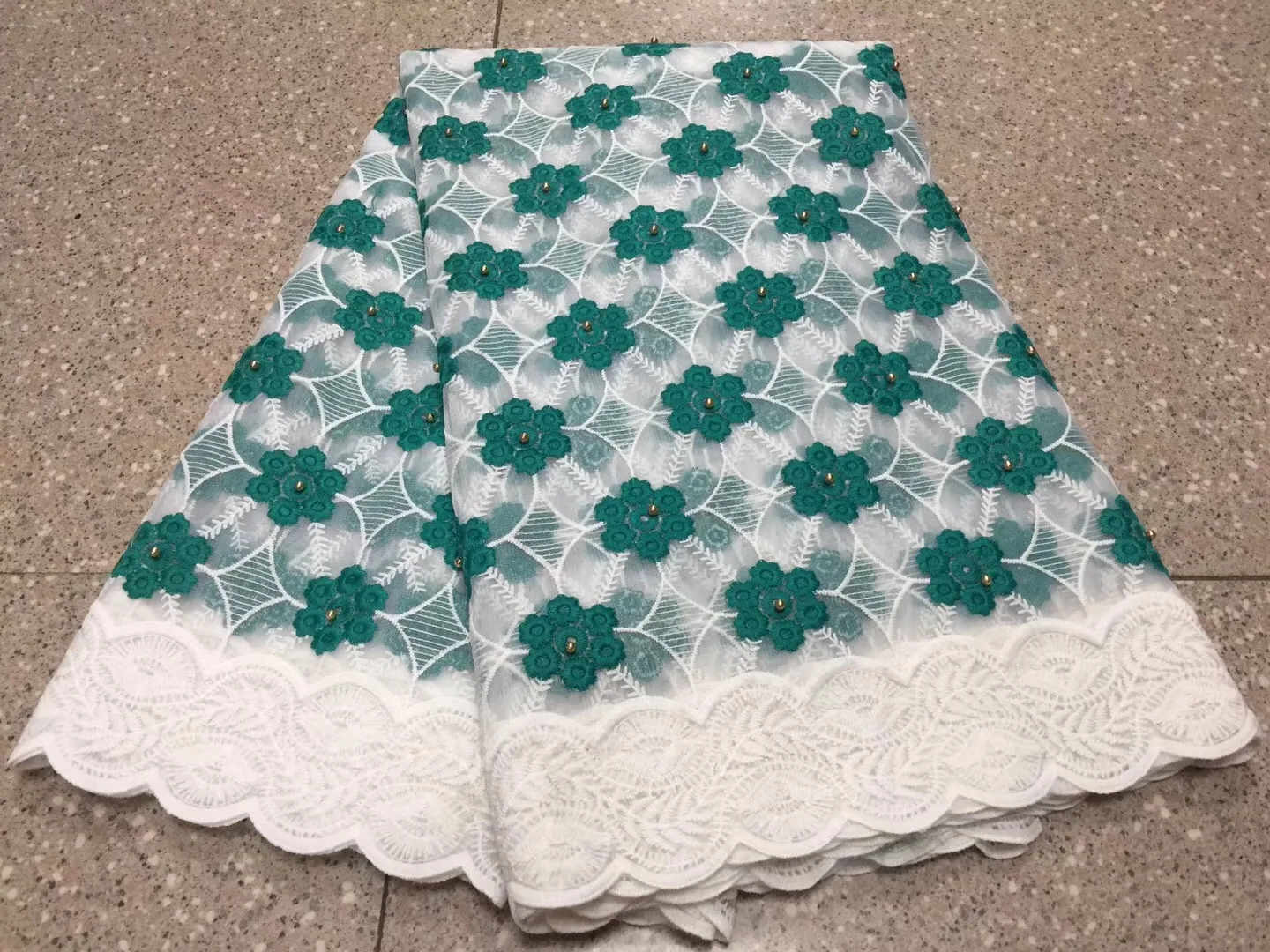 

2018 Latest Nigeria Lace Fabric High Quality African Laces Fabric For Wedding Dress French Lace Fabric With Beads