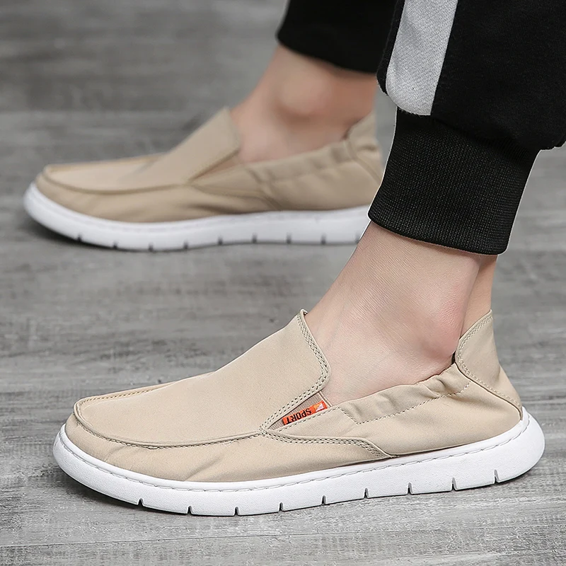 

New Men Casual Canvas Shoes Slip On Men Shoes Comfy Breathable Walking Footwear Male Cool Tenis Masculino Hot Zapatillas Hombre