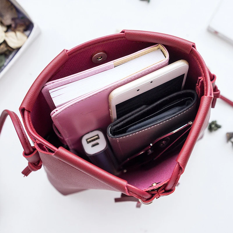 Женская сумка ведро с кисточками винтажная на шнурке из искусственной кожи