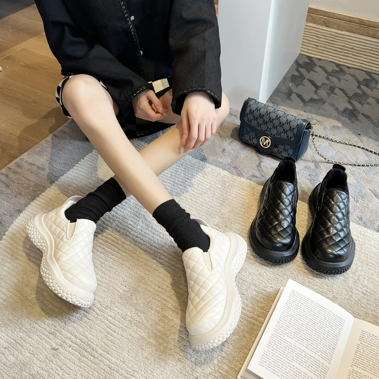 

Winter Women Leather Warm High-quality Comfortable Non-slip Thick-soled Low-top Round toe Snow Boots S01